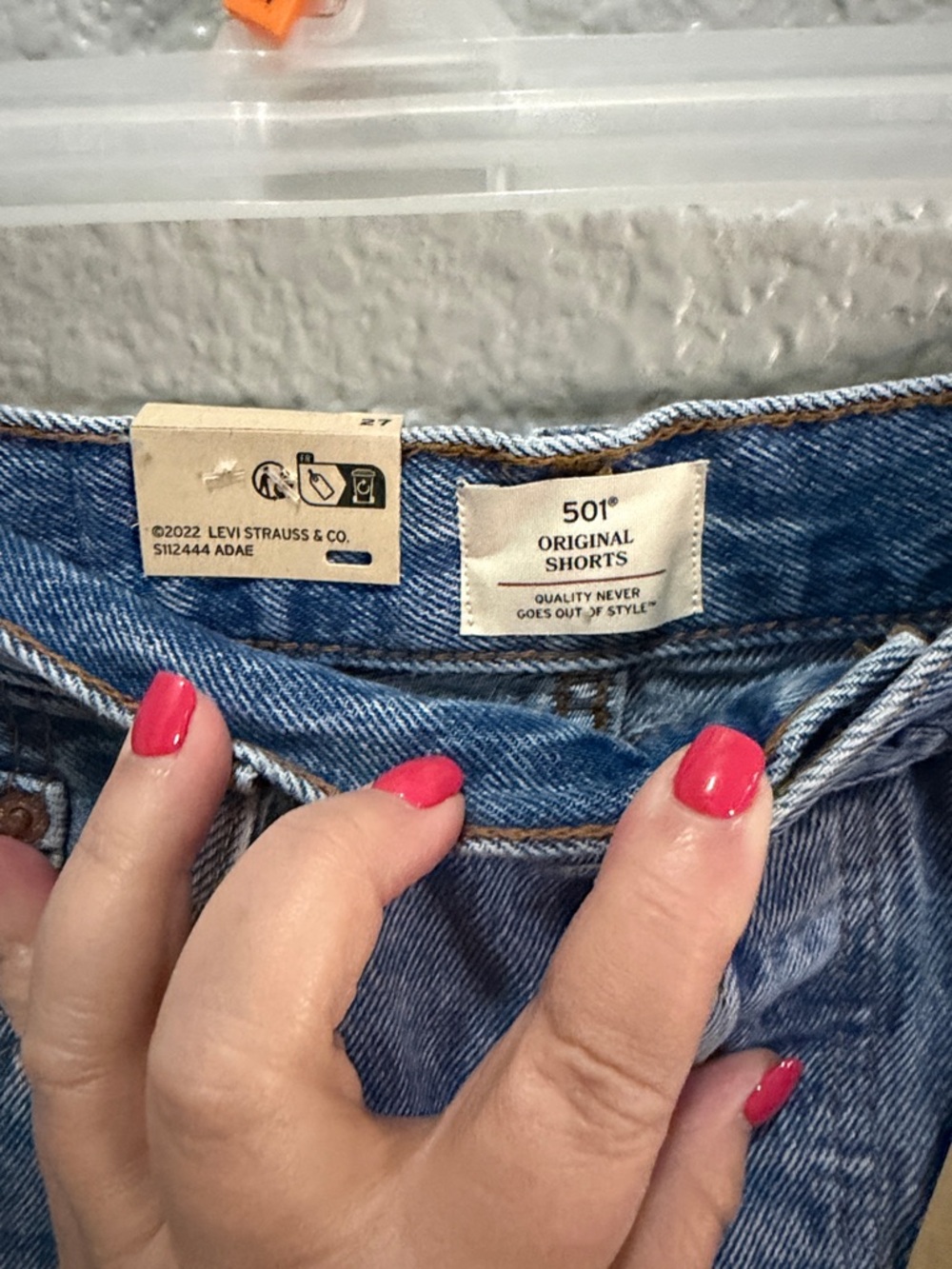 Levi's  501 Blue Distressed High-Rise Denim Shorts size 27 NEW - Picture 6 of 6